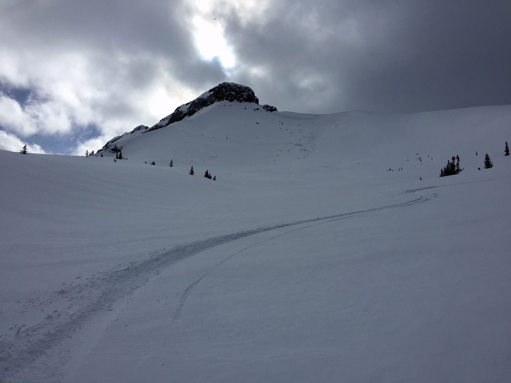 Deep wind slab crown near Submarine Rock, Cooke